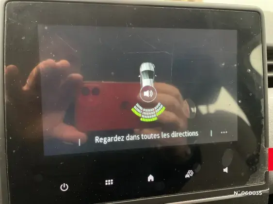 RENAULT CLIO V - voiture d'occasion - Photo 13