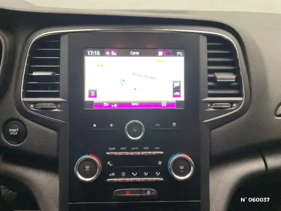 RENAULT MEGANE IV - voiture d'occasion - Photo 13