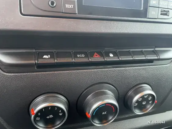 RENAULT MASTER III - voiture d'occasion - Photo 14