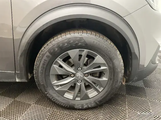 PEUGEOT 2008 II - voiture d'occasion - Photo 8