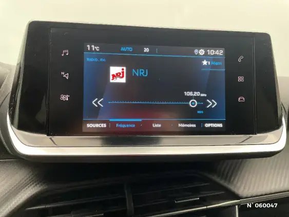 PEUGEOT 2008 II - voiture d'occasion - Photo 13