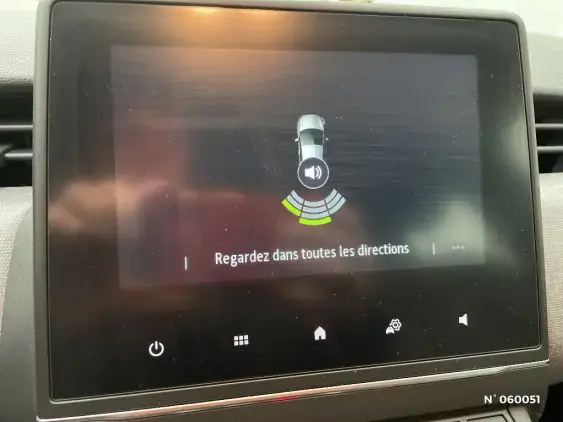 RENAULT CLIO V - voiture d'occasion - Photo 14