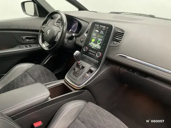 RENAULT SCENIC IV - voiture d'occasion - Photo 10