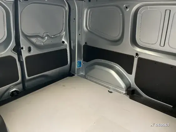 RENAULT KANGOO ELECTRIQUE III - voiture d'occasion - Photo 11