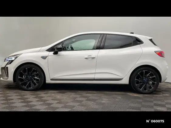 RENAULT CLIO V - voiture d'occasion - Photo 2