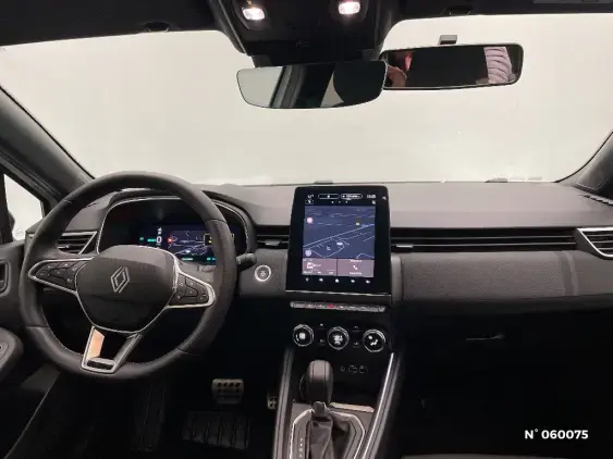 RENAULT CLIO V - voiture d'occasion - Photo 9