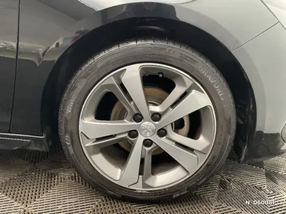 PEUGEOT 308 II - voiture d'occasion - Photo 8