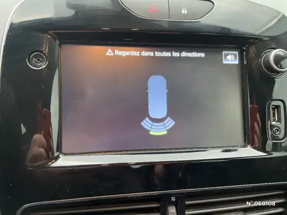 RENAULT CLIO IV - voiture d'occasion - Photo 14