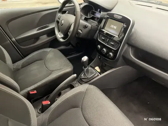 RENAULT CLIO IV - voiture d'occasion - Photo 10