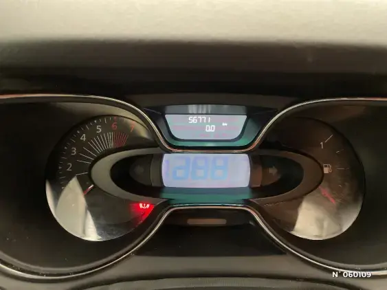 RENAULT CAPTUR - voiture d'occasion - Photo 12