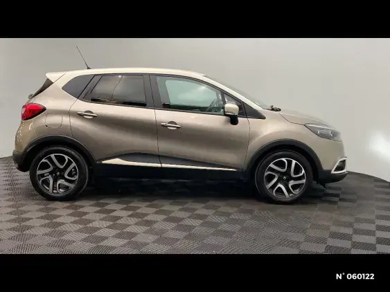 RENAULT CAPTUR - voiture d'occasion - Photo 5