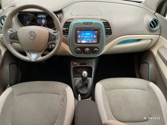 RENAULT CAPTUR - voiture d'occasion - Photo 9
