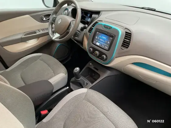 RENAULT CAPTUR - voiture d'occasion - Photo 10