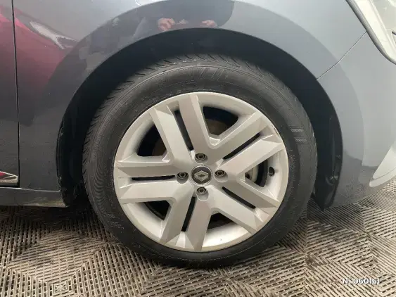 RENAULT CLIO V - voiture d'occasion - Photo 8