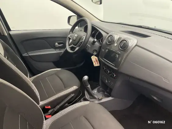 DACIA SANDERO II - voiture d'occasion - Photo 9
