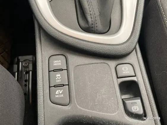 TOYOTA YARIS IV - voiture d'occasion - Photo 15
