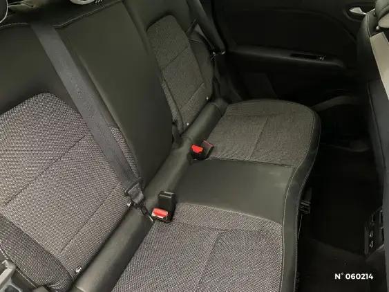 RENAULT CAPTUR II - voiture d'occasion - Photo 11