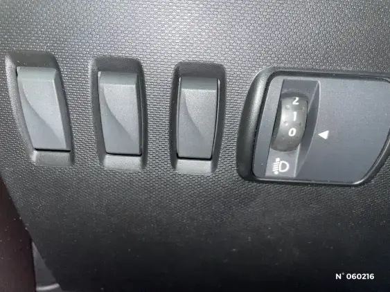 RENAULT TWINGO III - voiture d'occasion - Photo 15