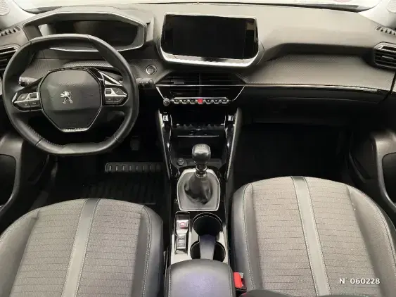PEUGEOT 2008 II - voiture d'occasion - Photo 9