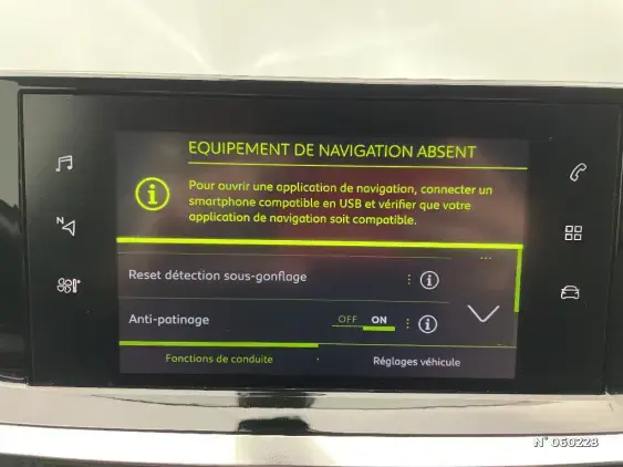 PEUGEOT 2008 II - voiture d'occasion - Photo 13