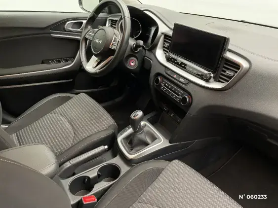 KIA XCEED - voiture d'occasion - Photo 10