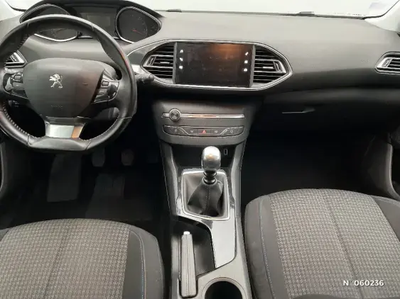PEUGEOT 308 II - voiture d'occasion - Photo 9