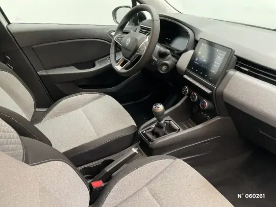 RENAULT CLIO V - voiture d'occasion - Photo 10