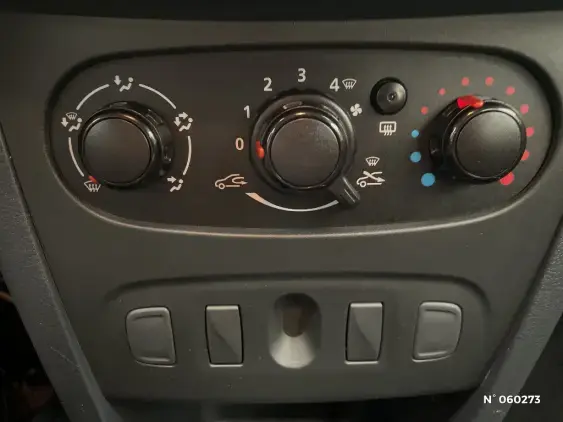 DACIA SANDERO II - voiture d'occasion - Photo 15