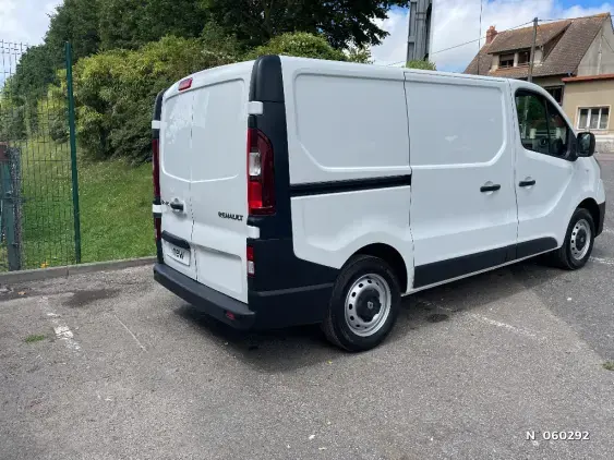 RENAULT TRAFIC III - voiture d'occasion - Photo 4