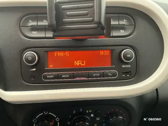 RENAULT TWINGO III - voiture d'occasion - Photo 14
