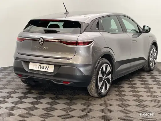 RENAULT MEGANE V - voiture d'occasion - Photo 4