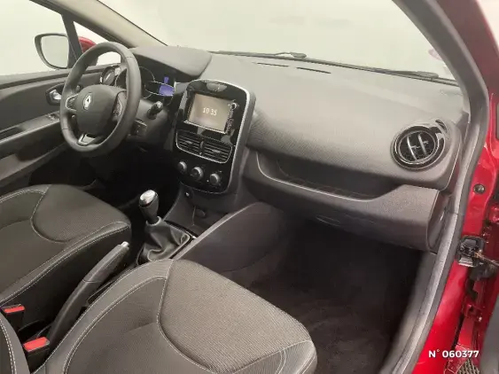 RENAULT CLIO IV - voiture d'occasion - Photo 10