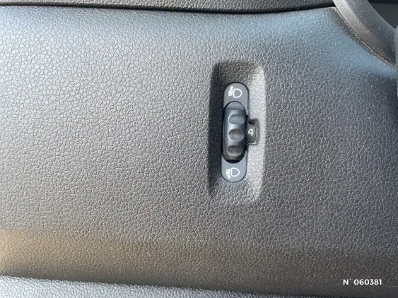 RENAULT MASTER III - voiture d'occasion - Photo 15