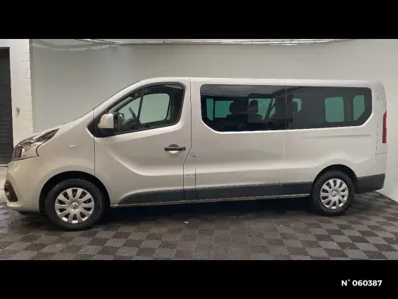 RENAULT TRAFIC III - voiture d'occasion - Photo 2