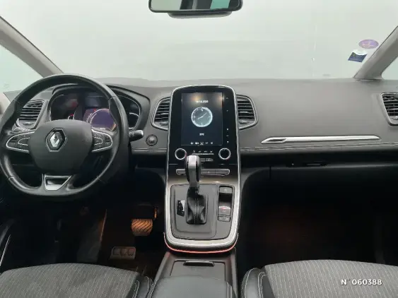RENAULT SCENIC IV - voiture d'occasion - Photo 9