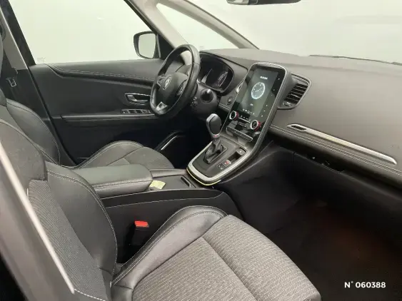 RENAULT SCENIC IV - voiture d'occasion - Photo 10