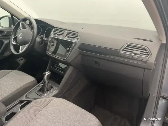 VOLKSWAGEN TIGUAN II - voiture d'occasion - Photo 10