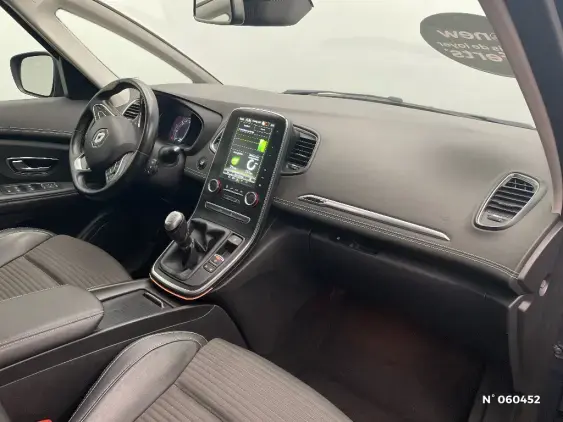 RENAULT SCENIC IV - voiture d'occasion - Photo 10