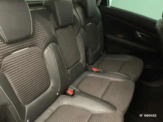 RENAULT SCENIC IV - voiture d'occasion - Photo 11