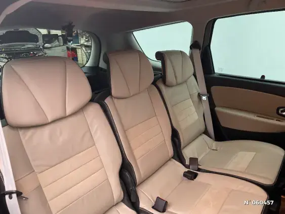 RENAULT GRAND SCENIC III - voiture d'occasion - Photo 11