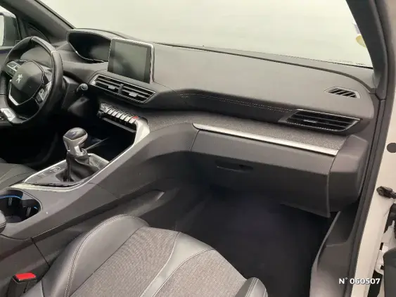 PEUGEOT 3008 II - voiture d'occasion - Photo 10