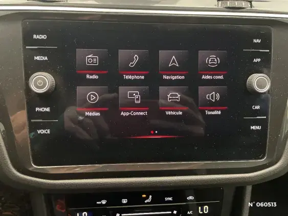 VOLKSWAGEN TIGUAN II - voiture d'occasion - Photo 13
