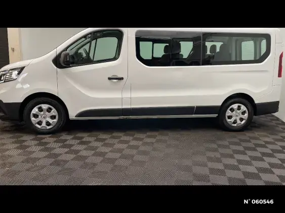 RENAULT TRAFIC III - voiture d'occasion - Photo 2