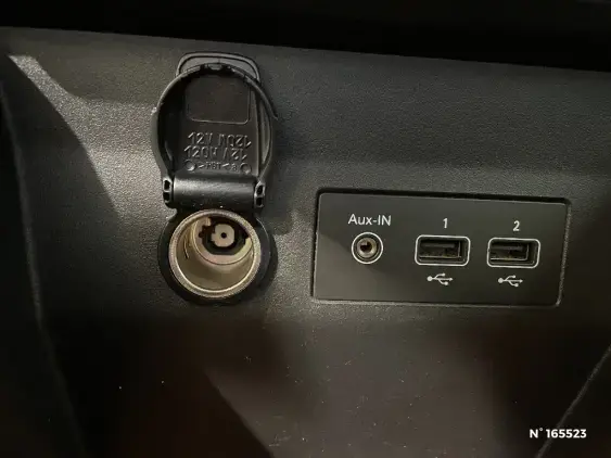 RENAULT CLIO V - voiture d'occasion - Photo 32