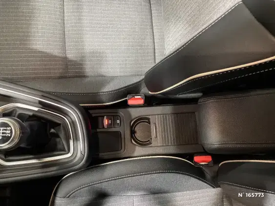 RENAULT CLIO V - voiture d'occasion - Photo 32