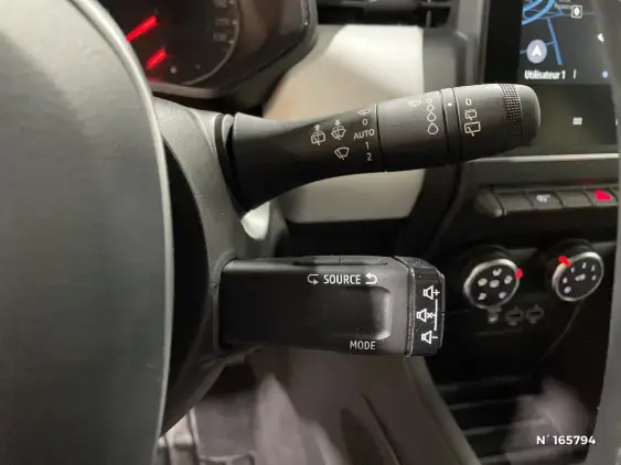 RENAULT CLIO V - voiture d'occasion - Photo 29