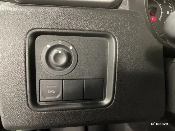 DACIA DUSTER II - voiture d'occasion - Photo 15