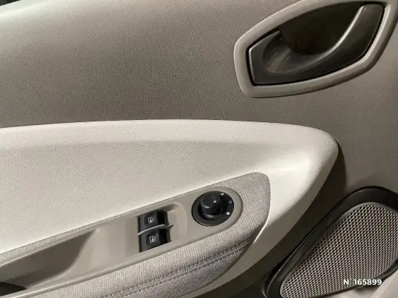 RENAULT ZOE - voiture d'occasion - Photo 24