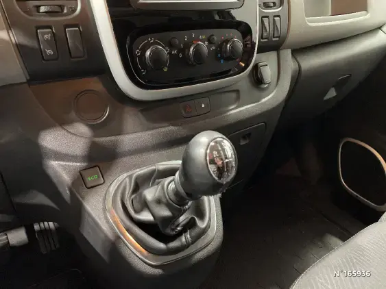 RENAULT TRAFIC III - voiture d'occasion - Photo 30