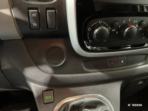 RENAULT TRAFIC III - voiture d'occasion - Photo 36